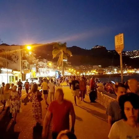 Apartment Roberto House - Taormina Mare Giardini Naxos