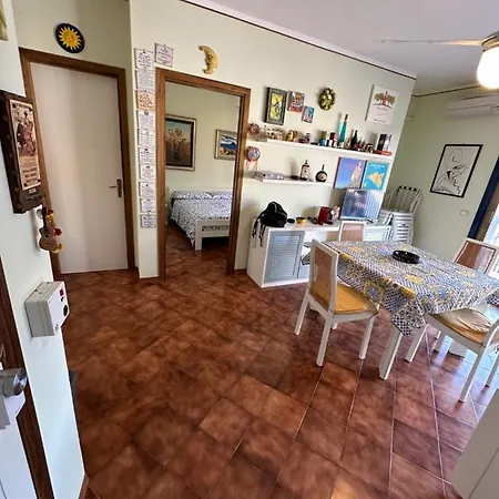 Апартаменты Roberto House - Taormina Mare Джардини-Наксос