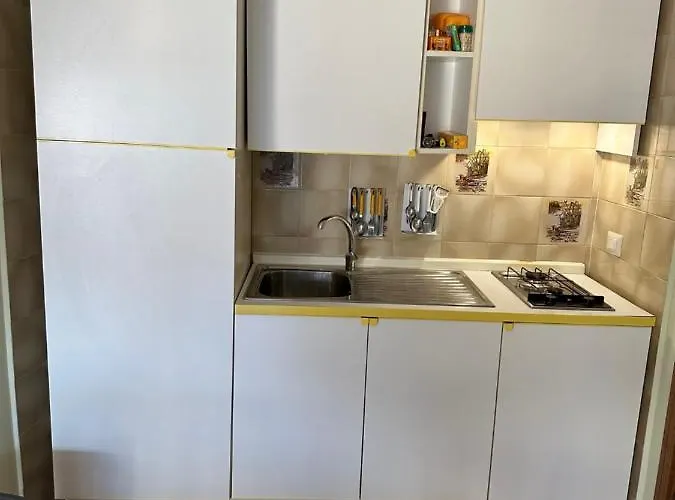 Roberto House - Taormina Mare Giardini Naxos